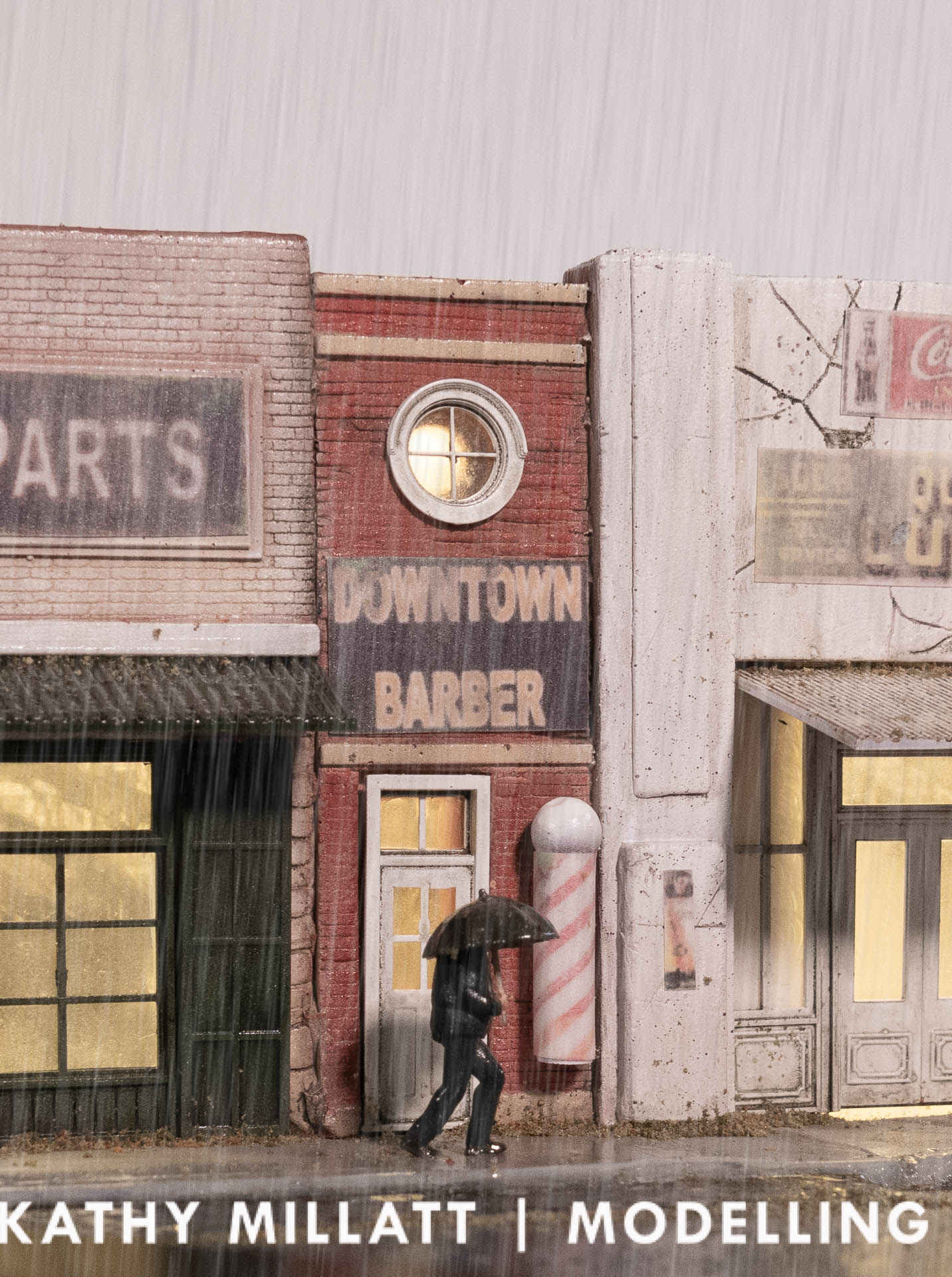 Model a Realistic Rain Diorama - Kathy Millatt Modelling