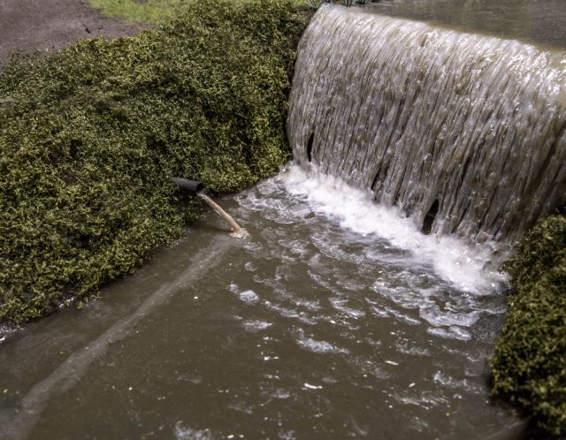 10 Effluent Pipe